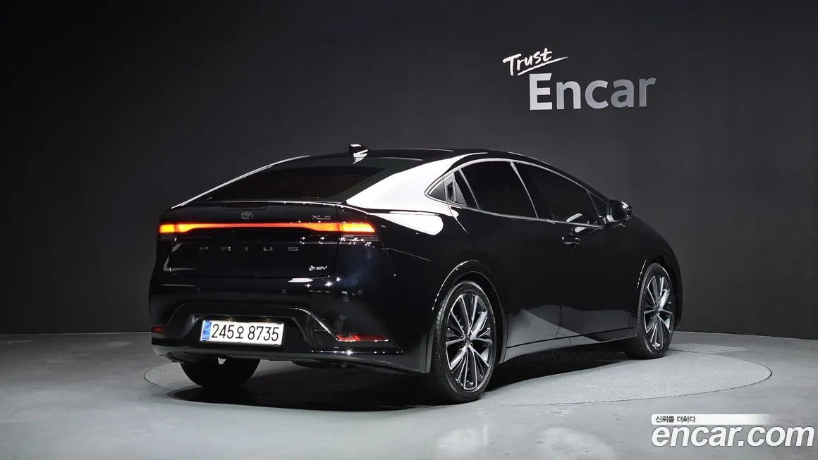 Toyota Prius 2024 из KR, фото 3