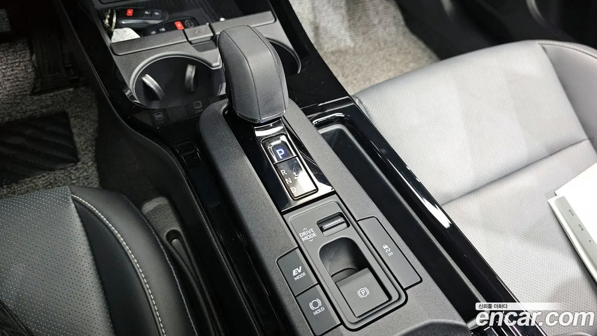 Toyota Prius 2024 из KR, фото 6