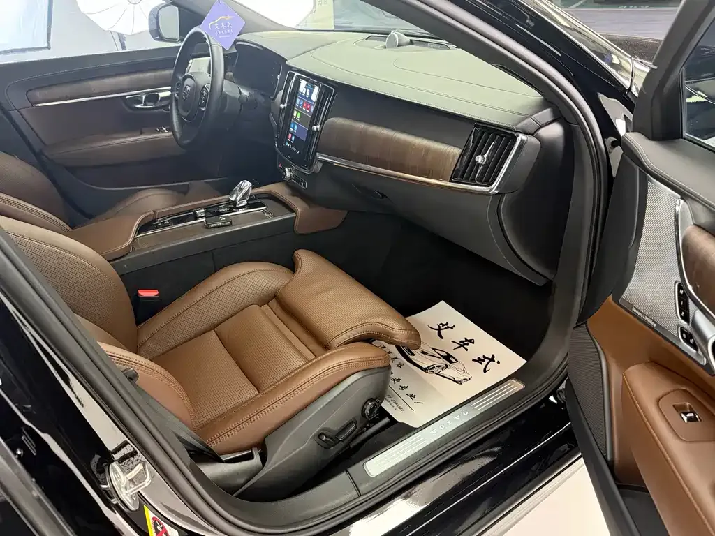 Volvo S90 2025 из CN, фото 8