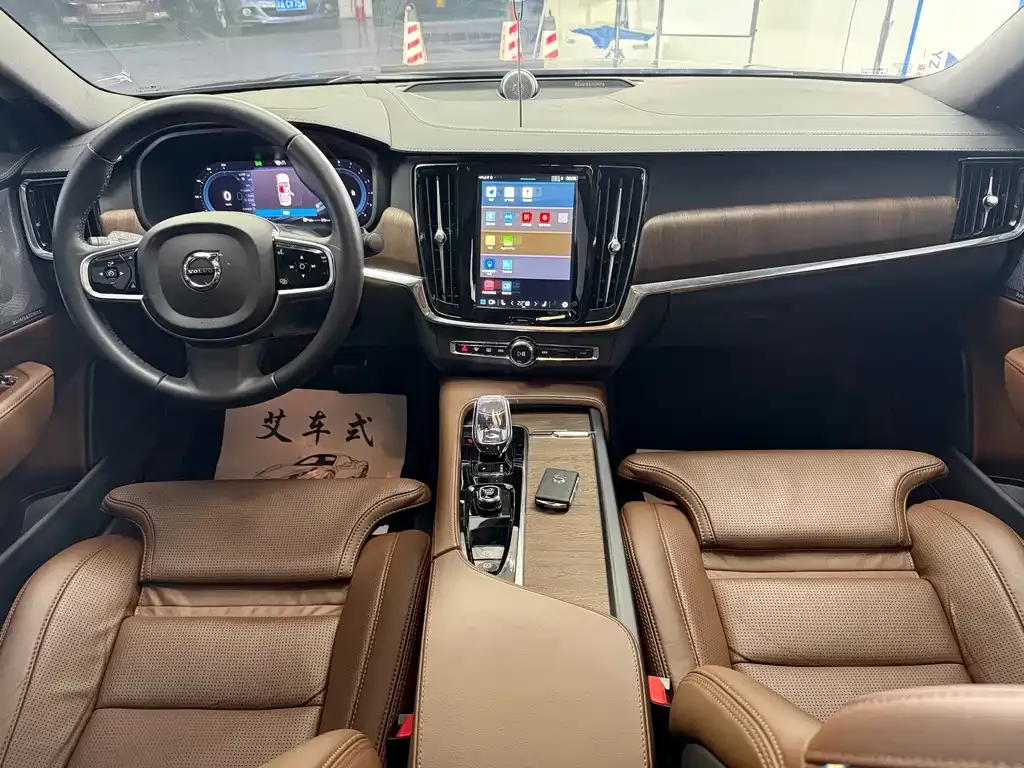 Volvo S90 2025 из CN, фото 7