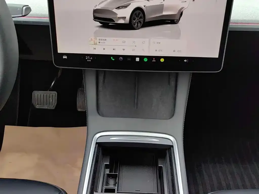 Tesla Model Y 2023 из CN, фото 3