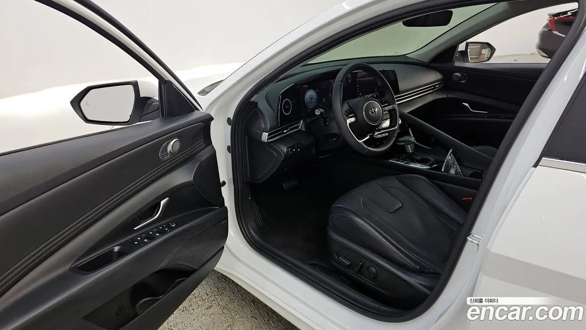 Hyundai AVANTE — фото 9