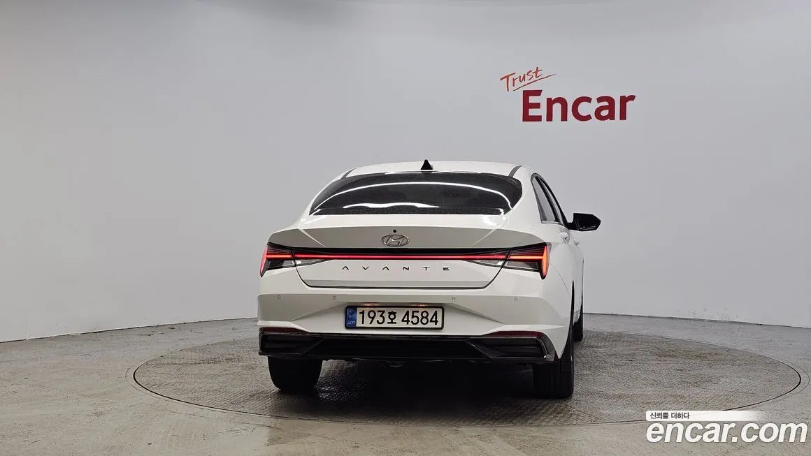 Hyundai AVANTE — фото 4