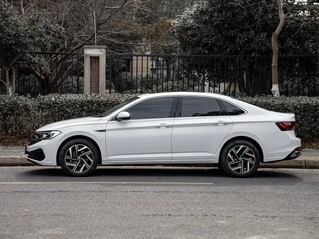 Volkswagen Sagitar 2023 из CN, фото 4