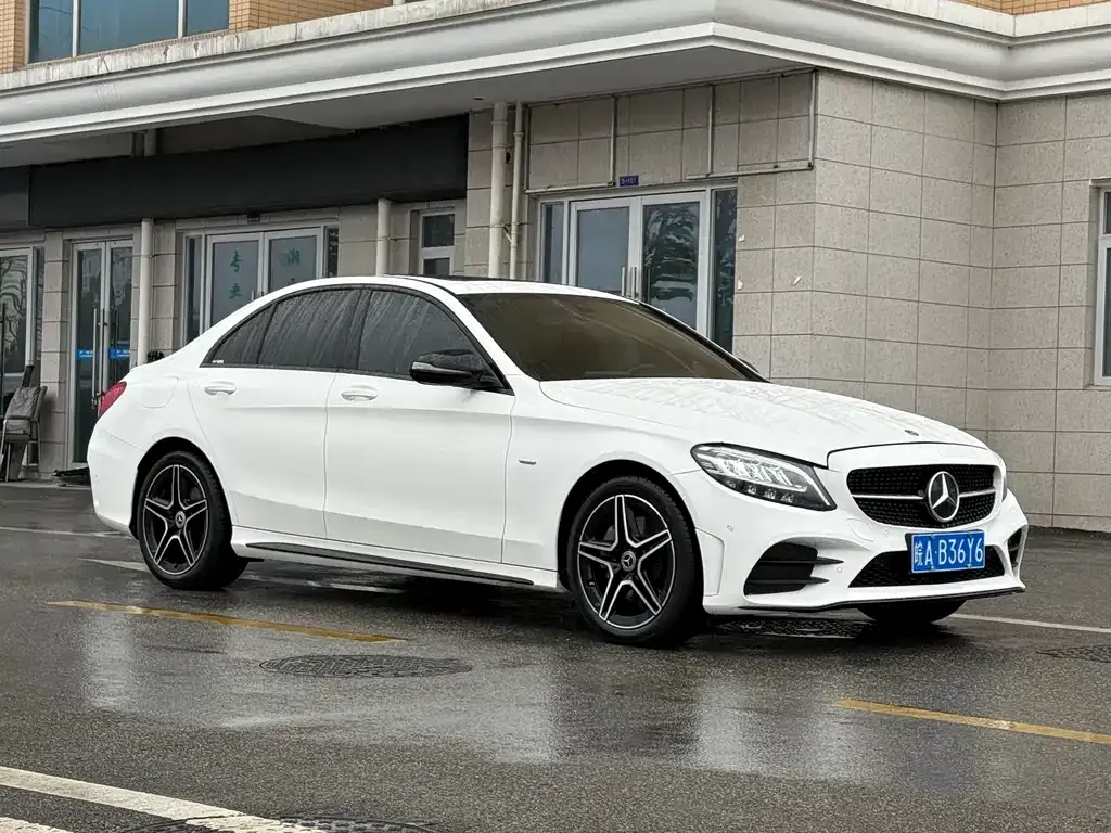 Mercedes-Benz C-Class — фото 2