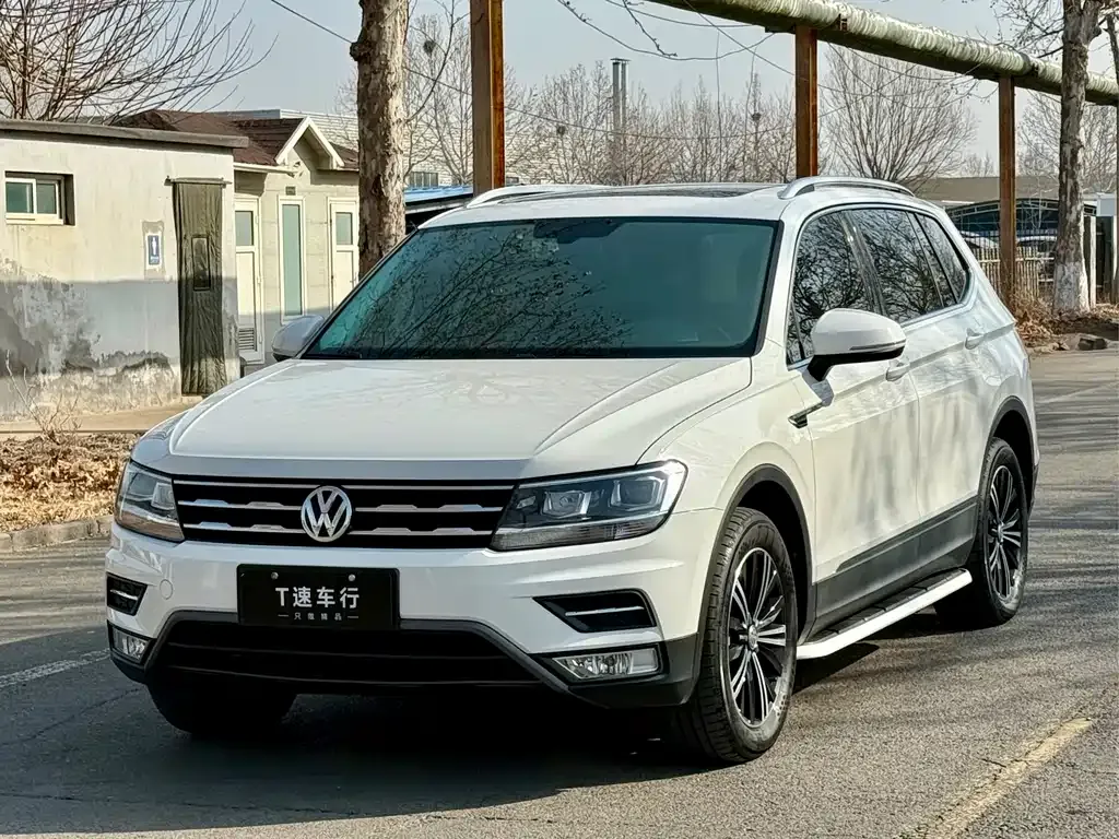 Volkswagen Tiguan L 2021 из CN, фото 1