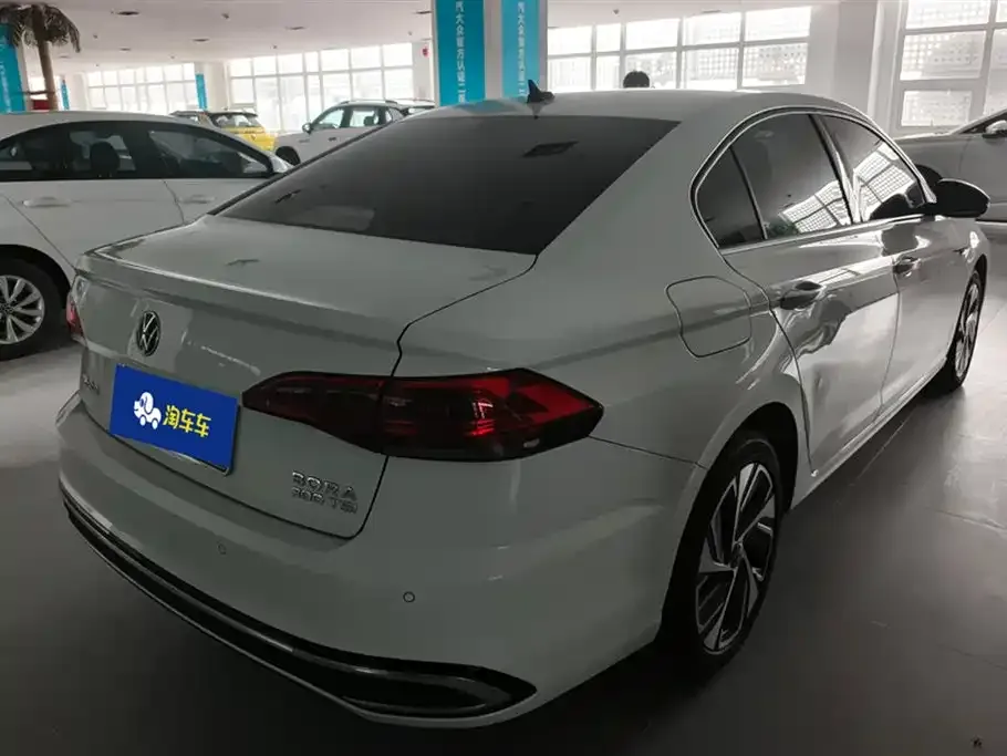 Volkswagen Bora 2024 из CN, фото 10