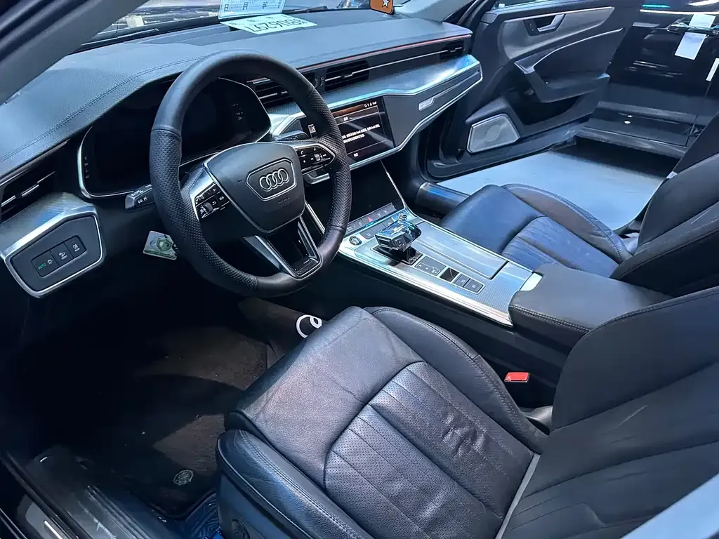 Audi A6L 2021 из CN, фото 10