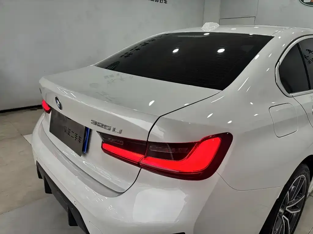 BMW 3 Series 2025 из CN, фото 8