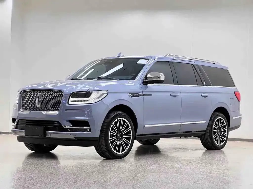 Lincoln Navigator — фото 1