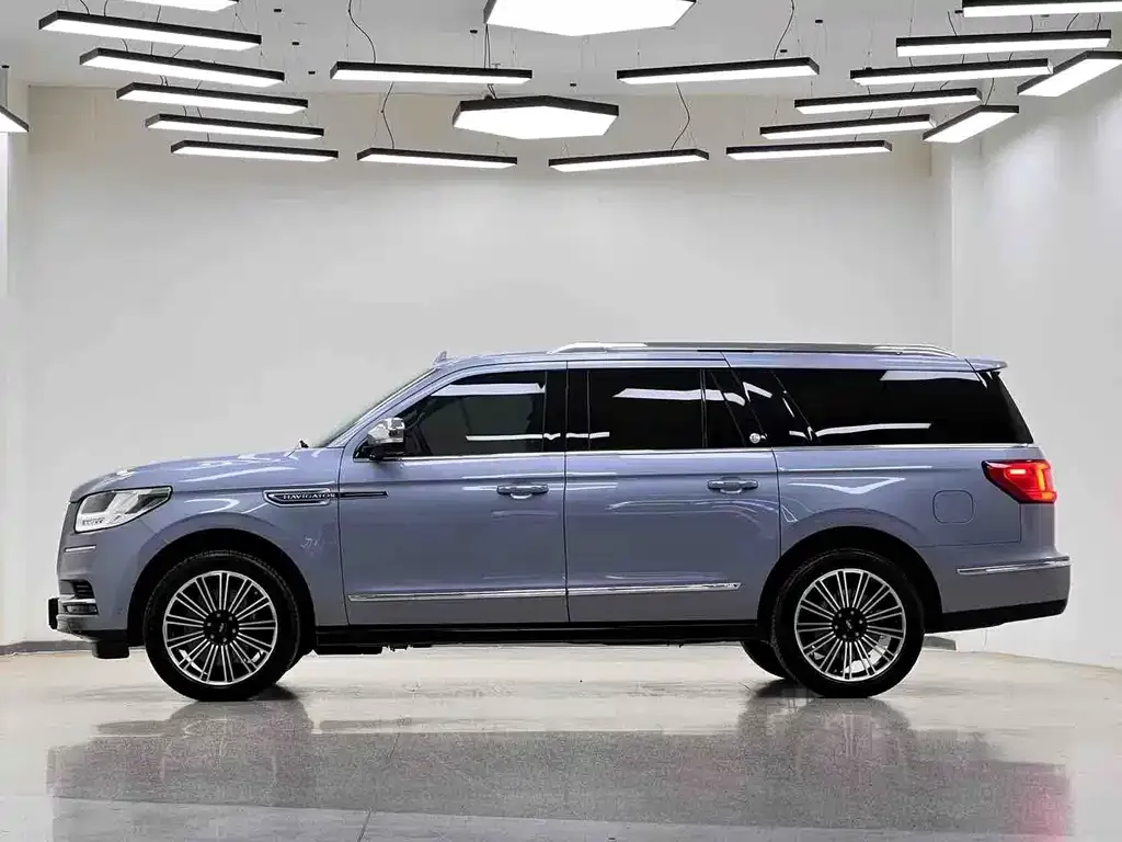 Lincoln Navigator — фото 3