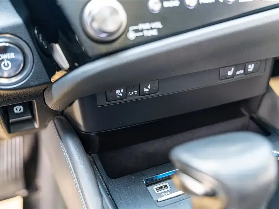 Lexus ES 2024 из CN, фото 4