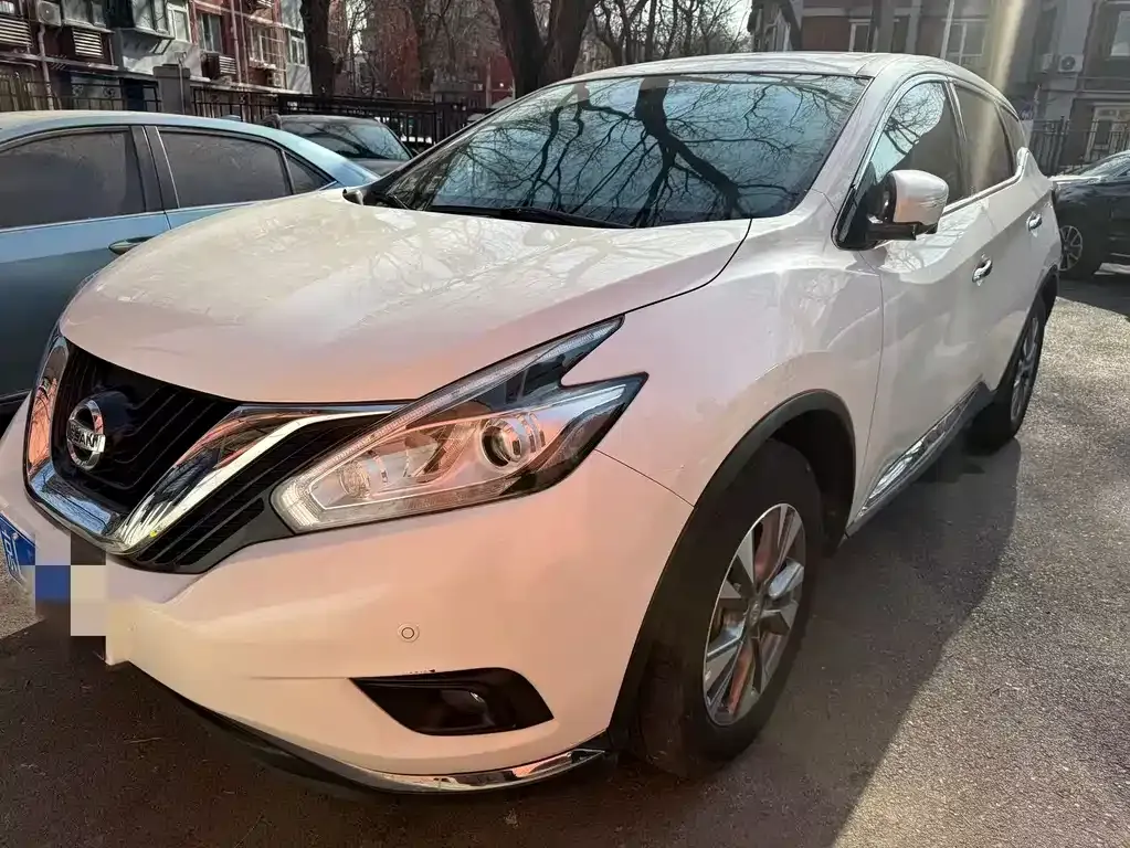 Nissan Murano — фото 1
