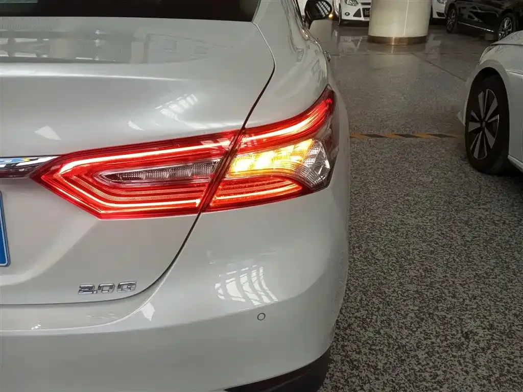 Toyota Camry 2023 из CN, фото 10