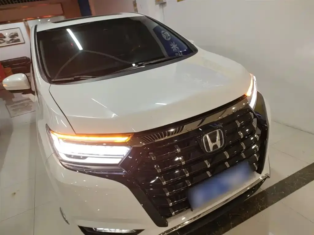 Honda Elysion 2022 из CN, фото 5