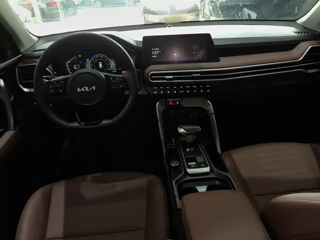Kia Sportage 2023 из CN, фото 3