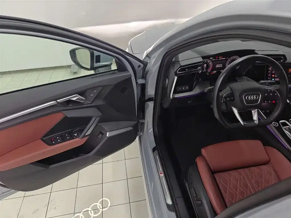 Audi A3 2024 из CN, фото 8
