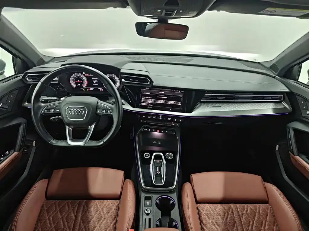 Audi A3 2024 из CN, фото 10