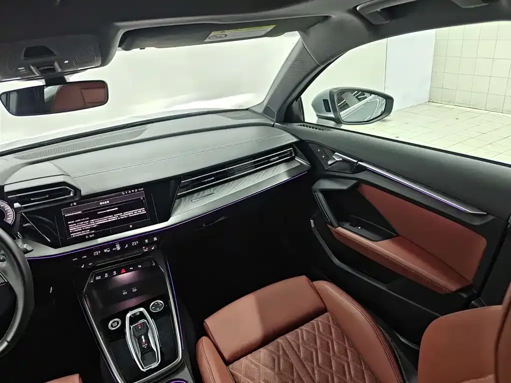 Audi A3 2024 из CN, фото 9
