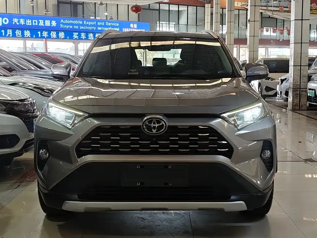 Toyota RAV4 2021 из CN, фото 2