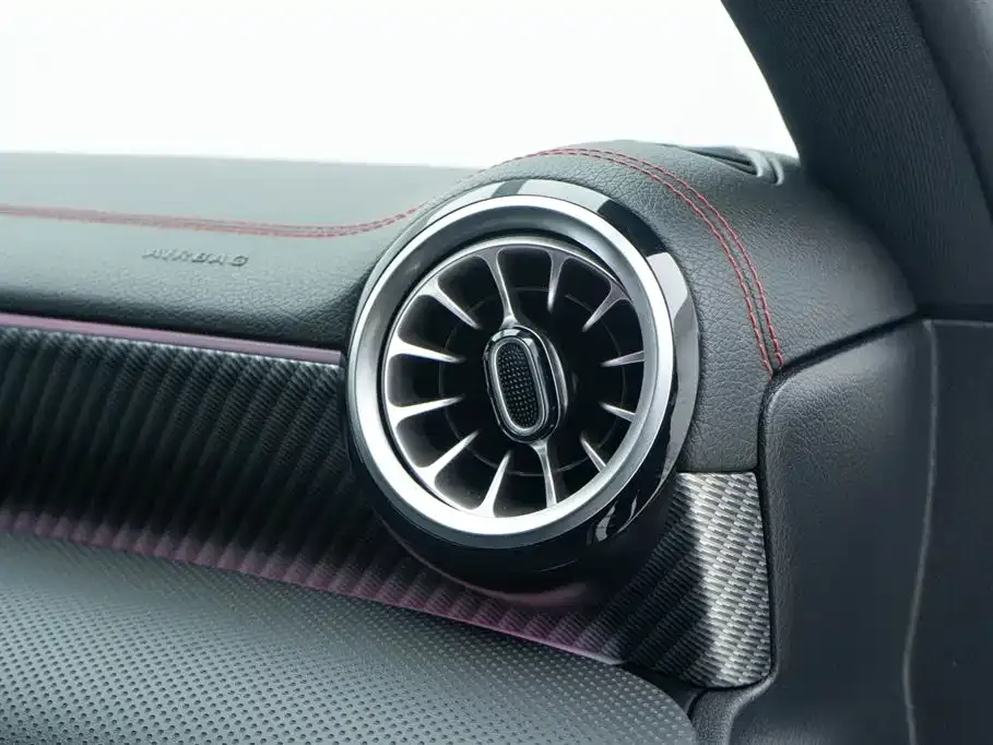 Mercedes-Benz A-Class 2023 из CN, фото 10