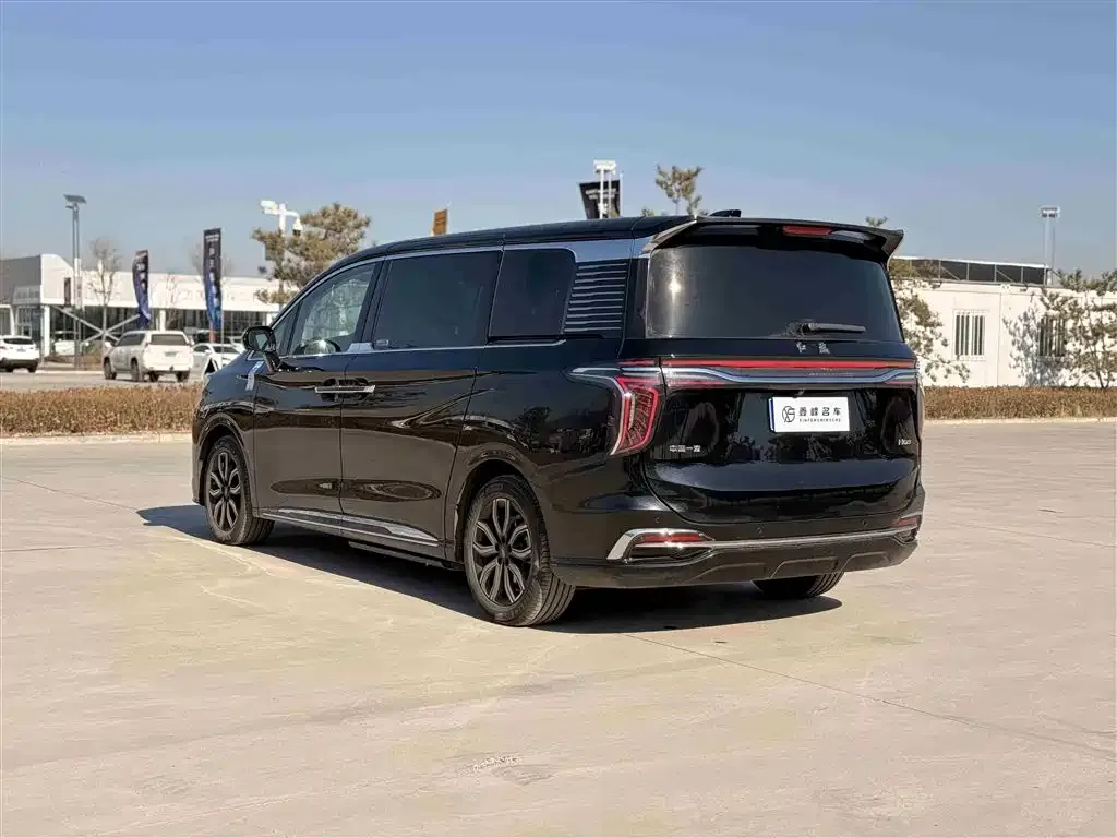 Hongqi HQ9 2023 из CN, фото 5