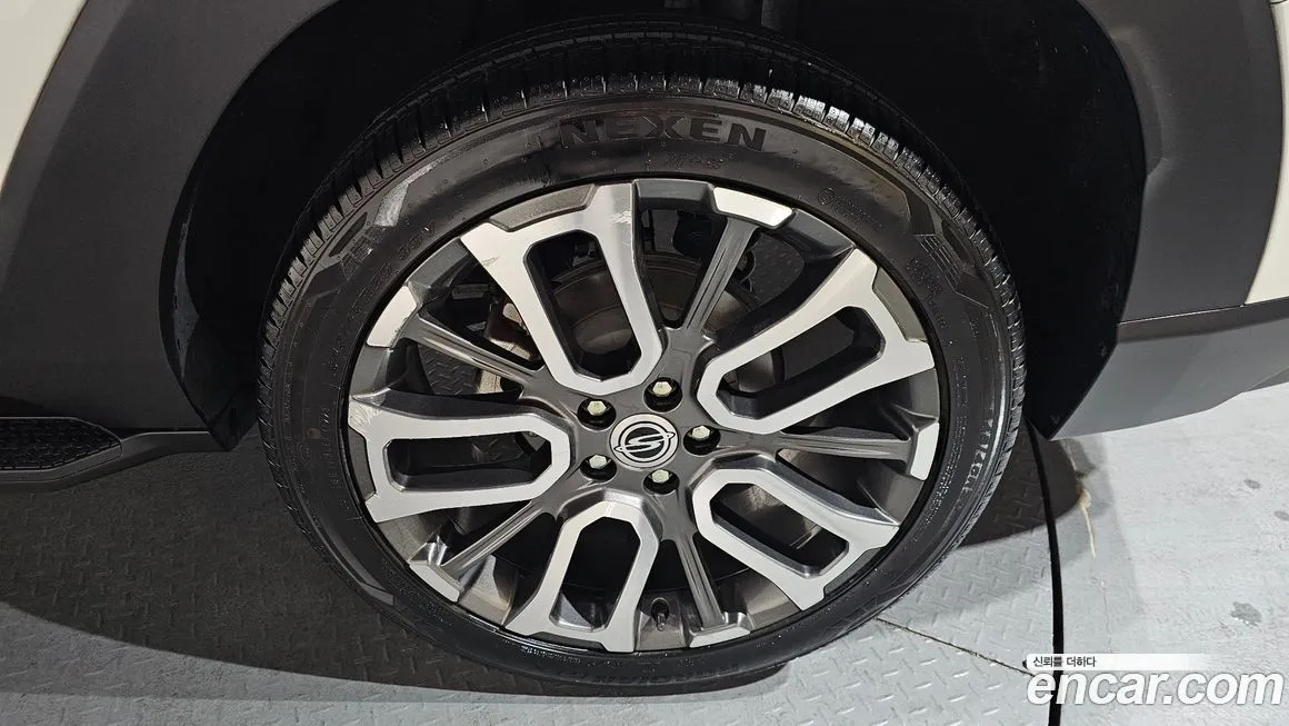 KG Mobility (Ssangyong) Torres — фото 10