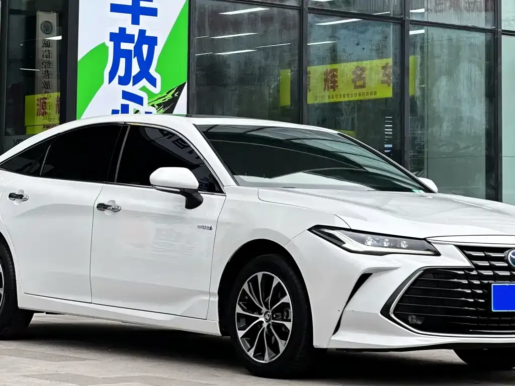 Toyota Avalon 2022 из CN, фото 1