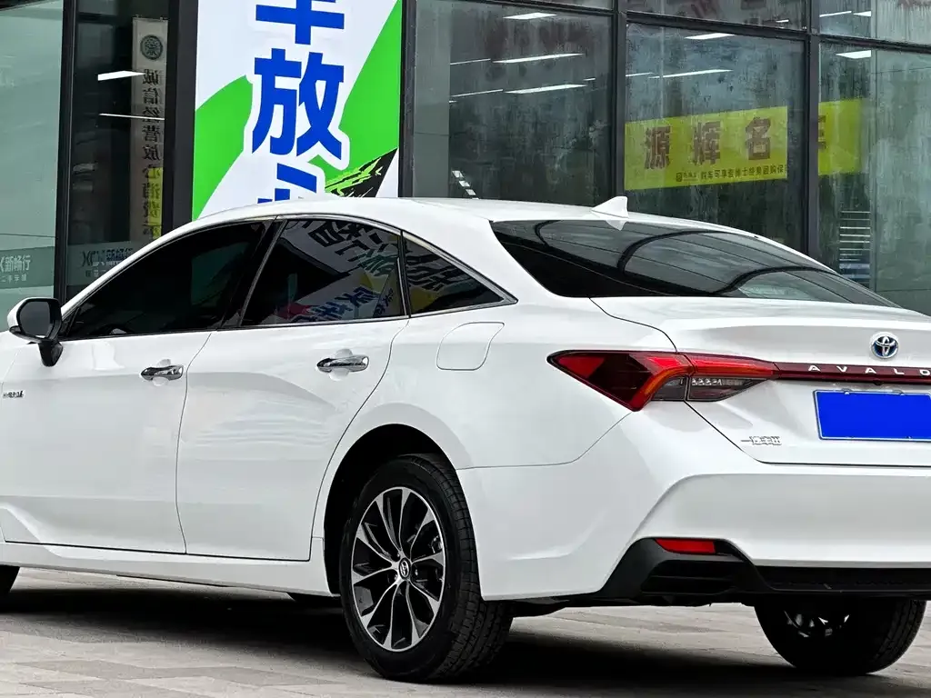 Toyota Avalon 2022 из CN, фото 4