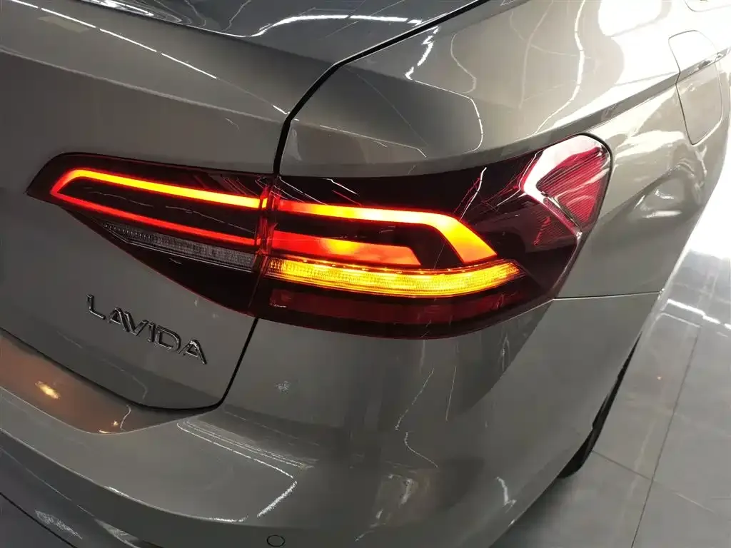 Volkswagen Lavida 2022 из CN, фото 4