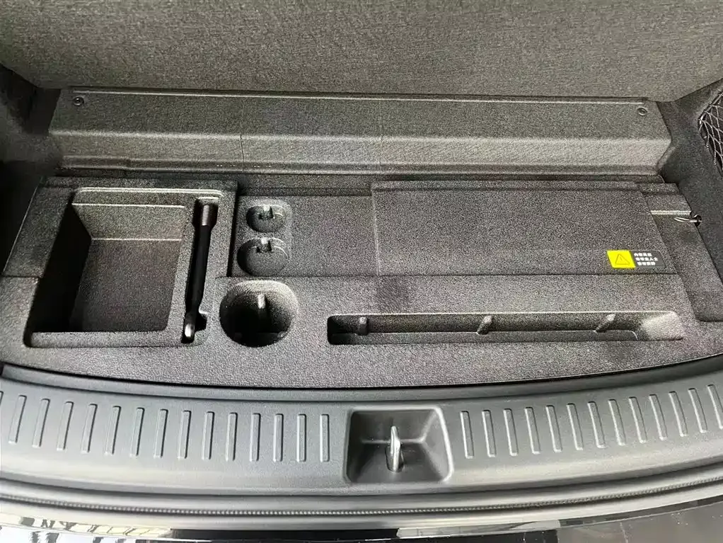 Li Auto L6 2025 из CN, фото 7