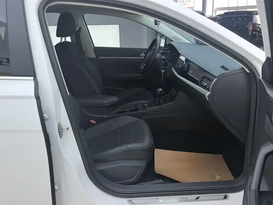 Volkswagen Lavida 2022 из CN, фото 6