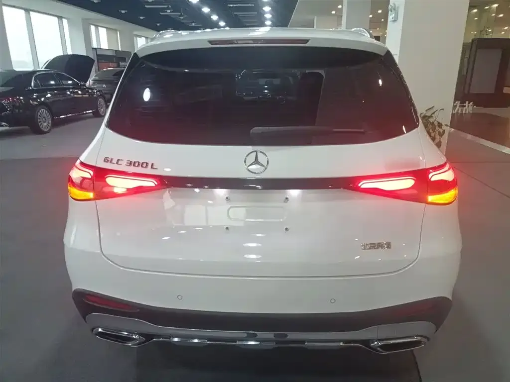 Mercedes-Benz GLC 2024 из CN, фото 2