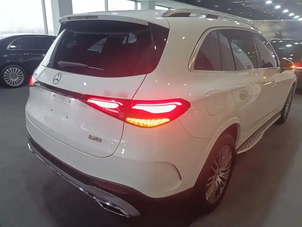 Mercedes-Benz GLC 2024 из CN, фото 3