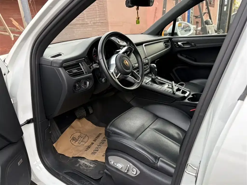 Porsche Macan 2021 из CN, фото 3