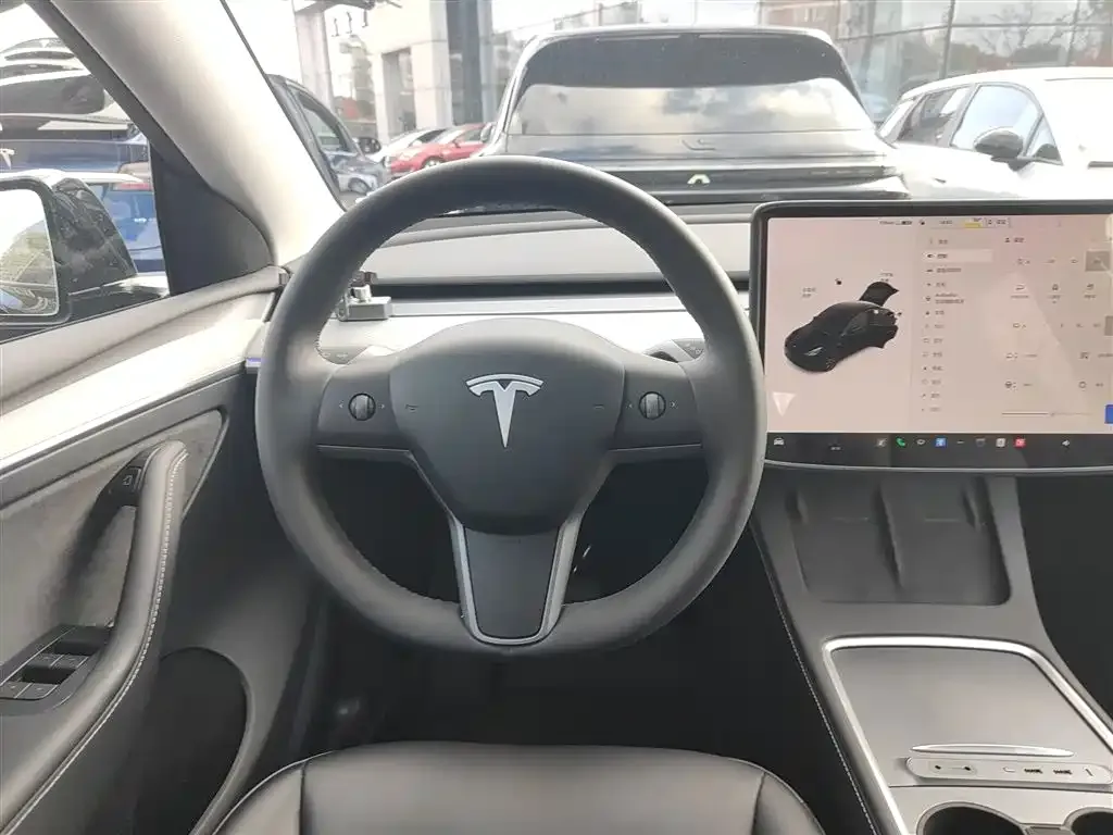 Tesla Model Y 2023 из CN, фото 4