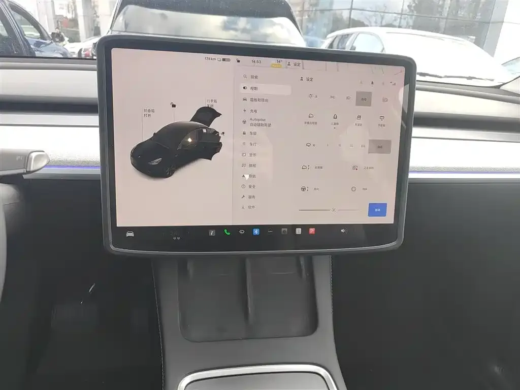 Tesla Model Y 2023 из CN, фото 10