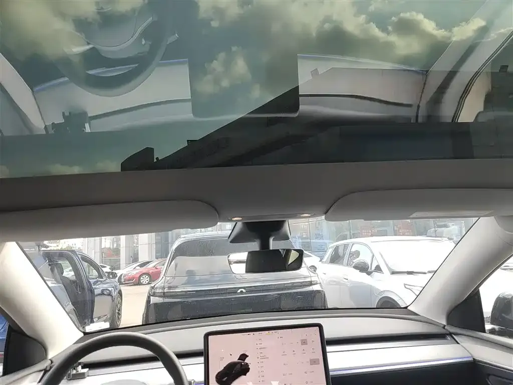 Tesla Model Y 2023 из CN, фото 6