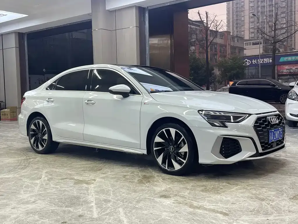 Audi A3 2024 из CN, фото 2