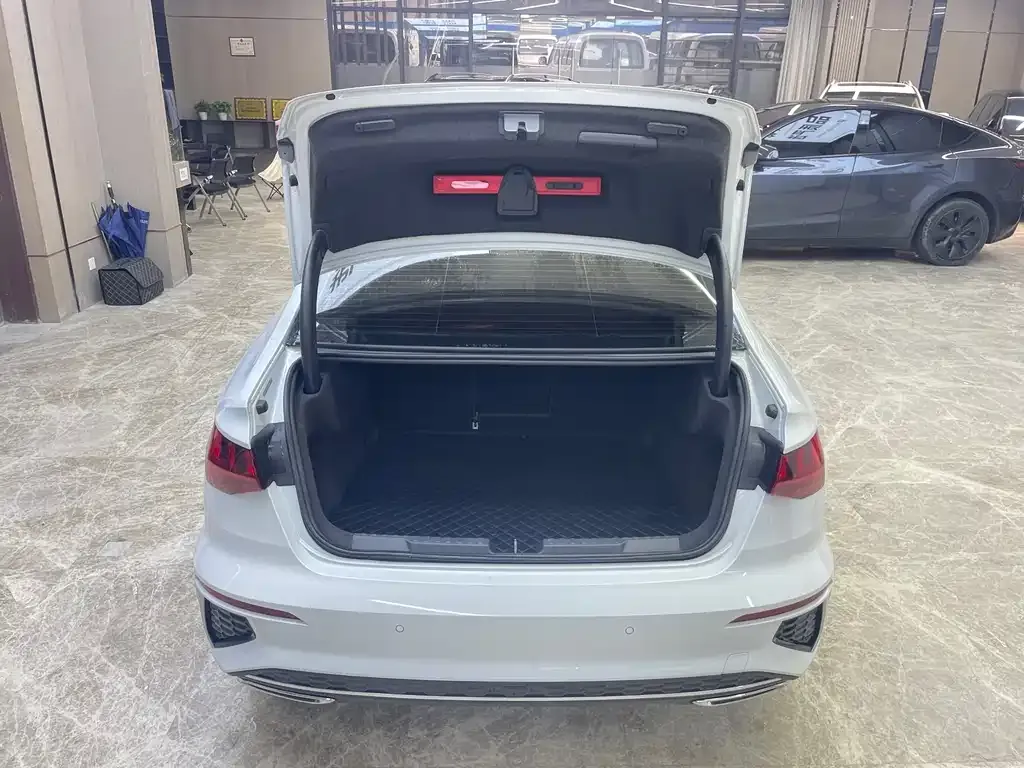 Audi A3 2024 из CN, фото 10
