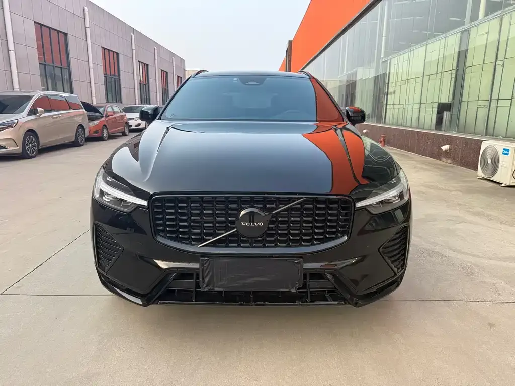 Volvo XC60 2025 из CN, фото 2