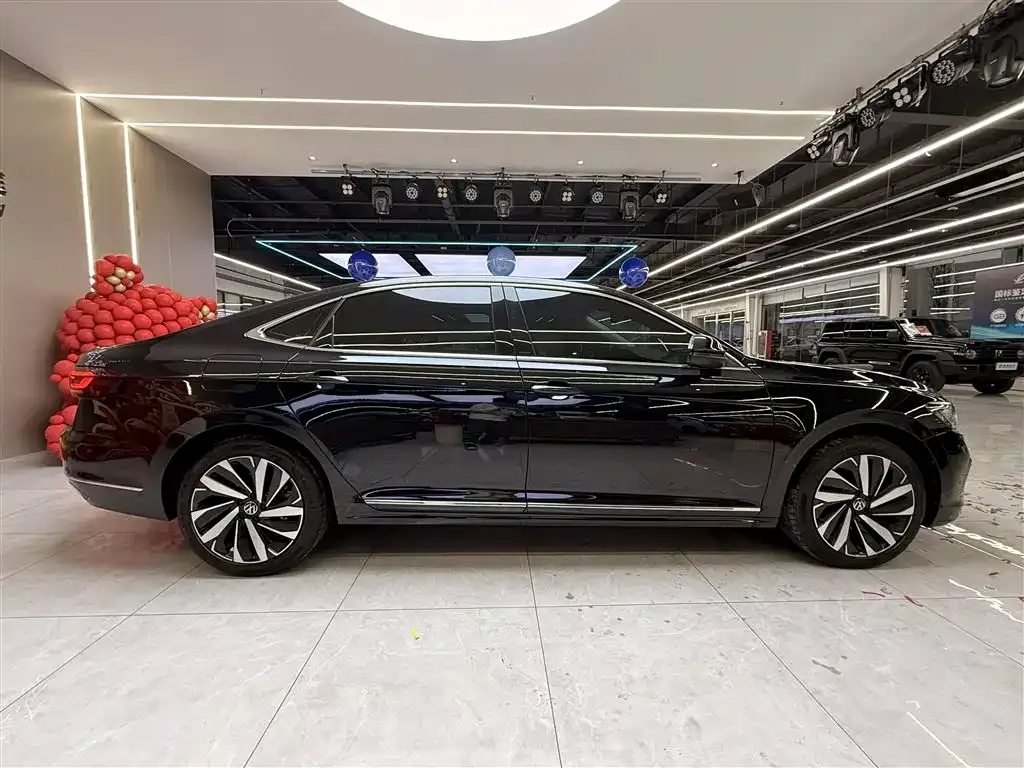 Volkswagen Passat — фото 7