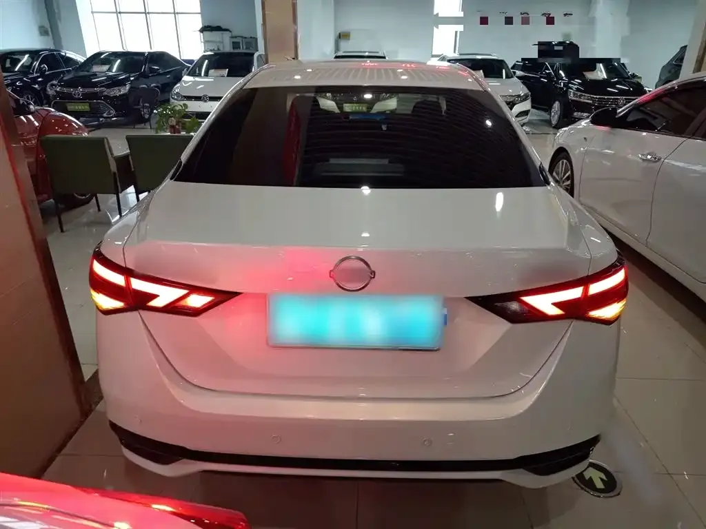 Nissan Sylphy 2023 из CN, фото 4