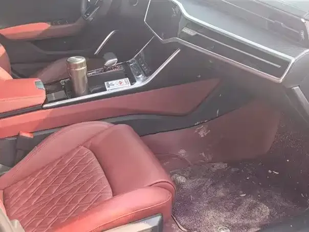 Audi A7L 2024 из CN, фото 4
