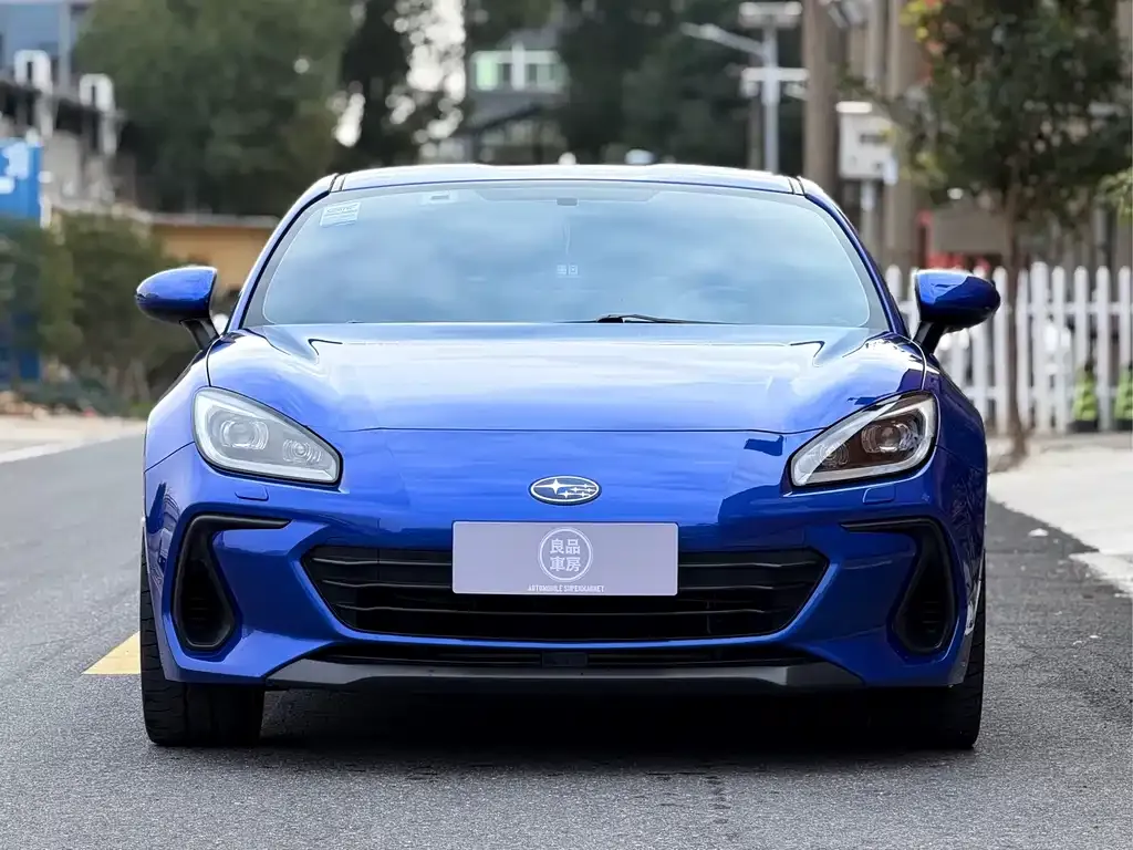 Subaru BRZ 2023 из CN, фото 2