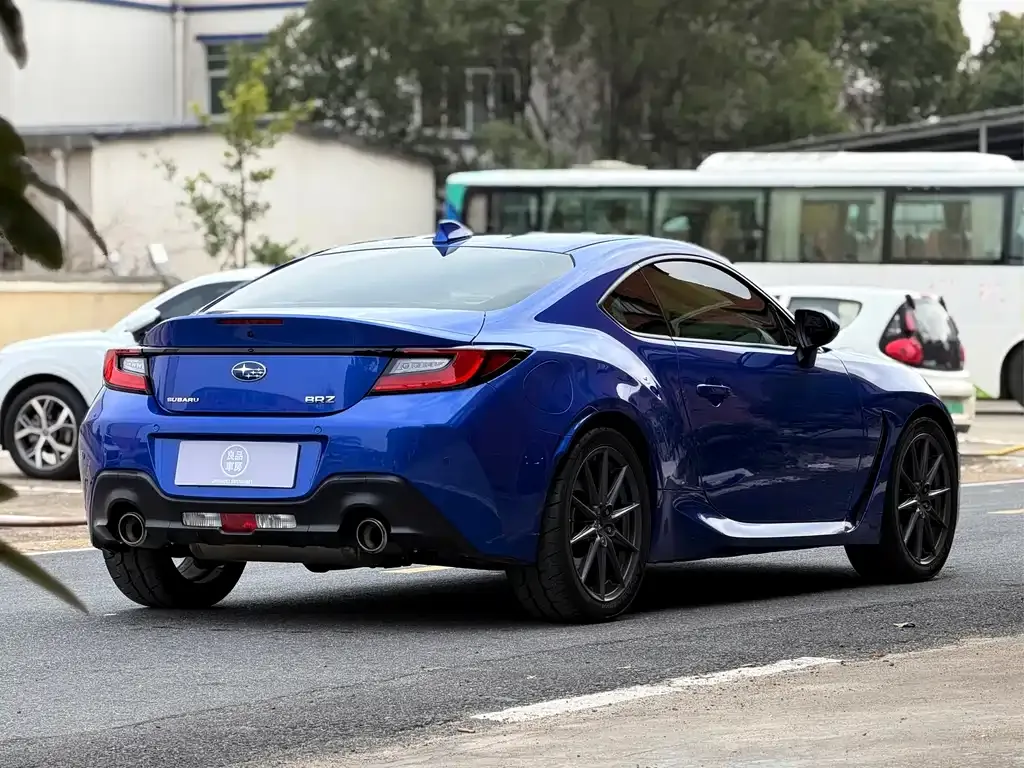 Subaru BRZ 2023 из CN, фото 8