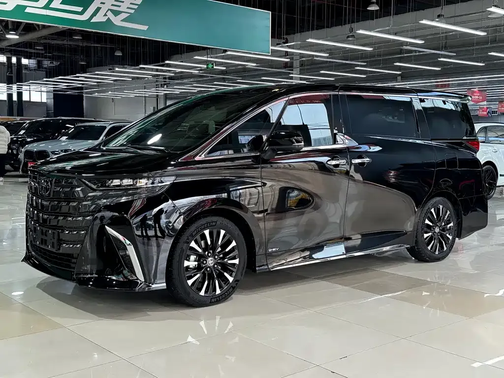 Toyota Alphard 2024 из CN, фото 1