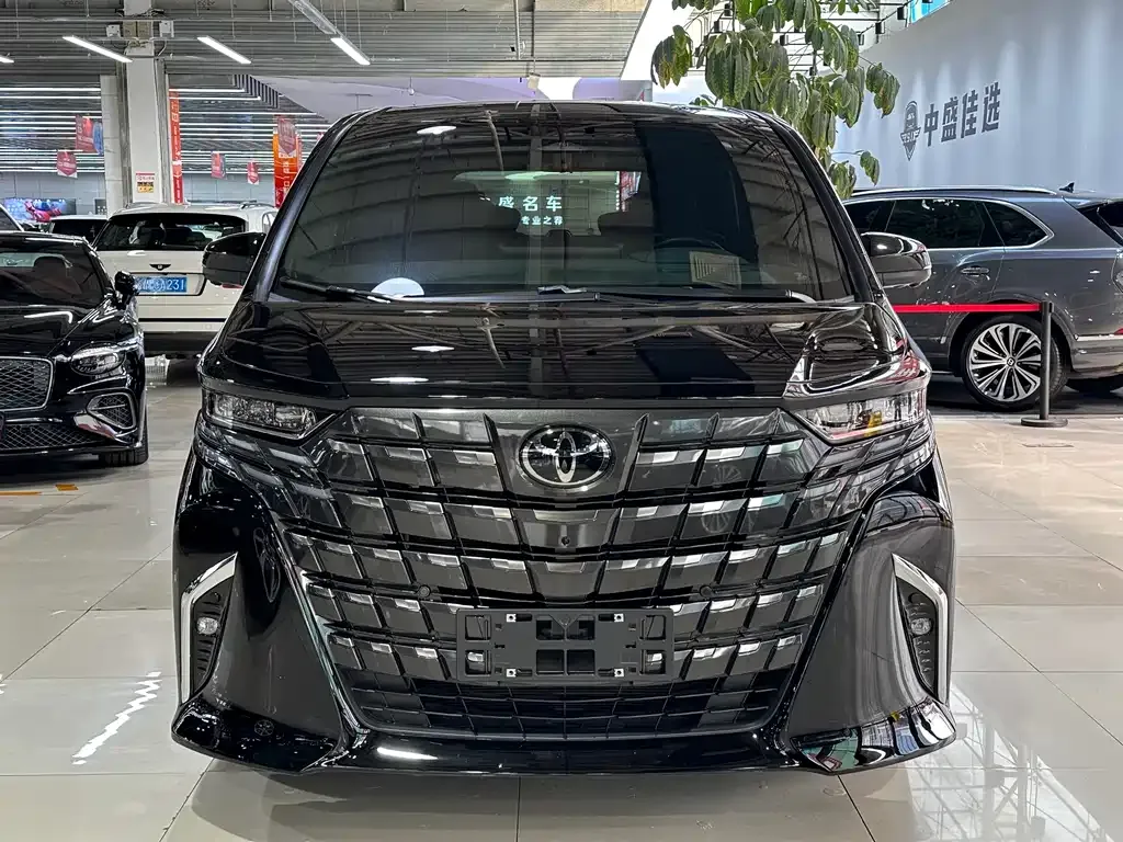 Toyota Alphard 2024 из CN, фото 3