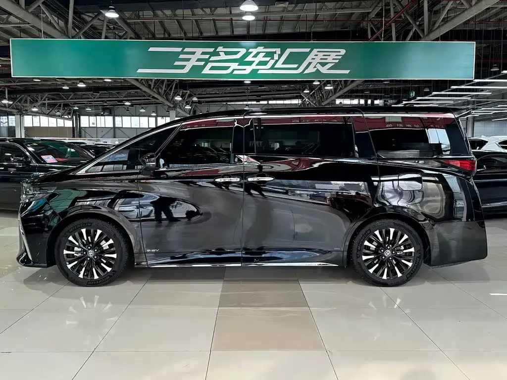 Toyota Alphard 2024 из CN, фото 9