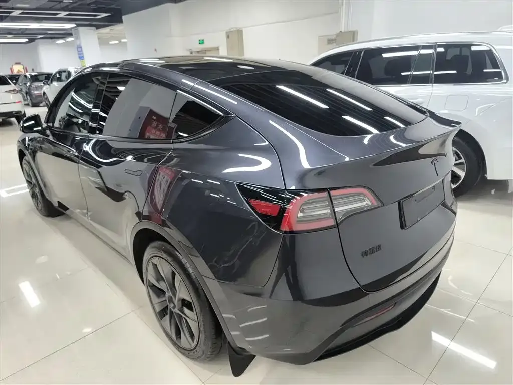 Tesla Model Y 2025 из CN, фото 9
